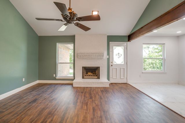6805 Eagle Rock Drive, Fort Worth, TX 76133