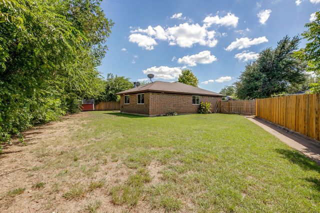 6805 Eagle Rock Drive, Fort Worth, TX 76133
