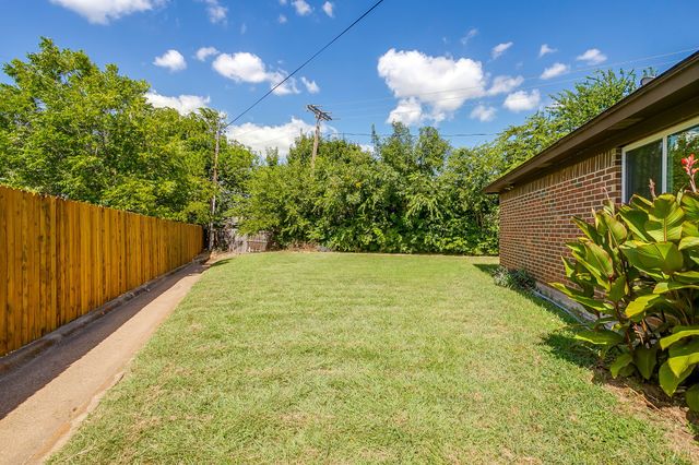 6805 Eagle Rock Drive, Fort Worth, TX 76133