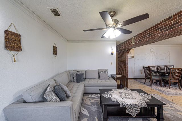 1195 Sens Road, Sealy, TX 77474