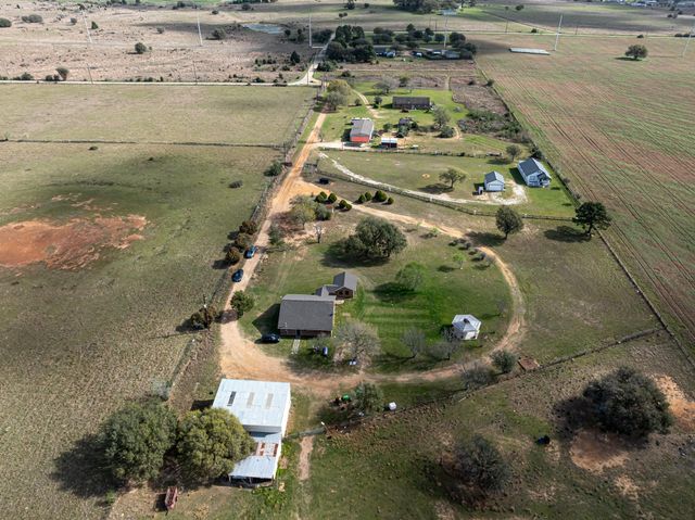 1195 Sens Road, Sealy, TX 77474