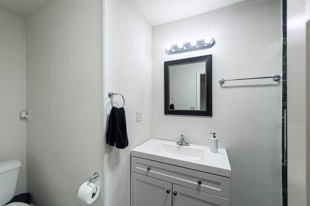 1195 Sens Road, Sealy, TX 77474