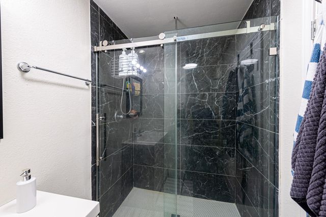 1195 Sens Road, Sealy, TX 77474