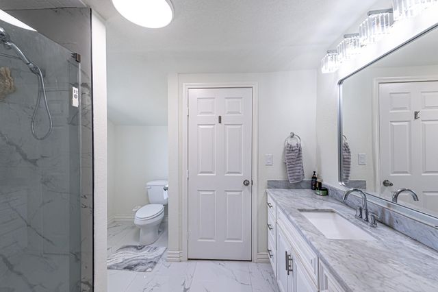 1195 Sens Road, Sealy, TX 77474