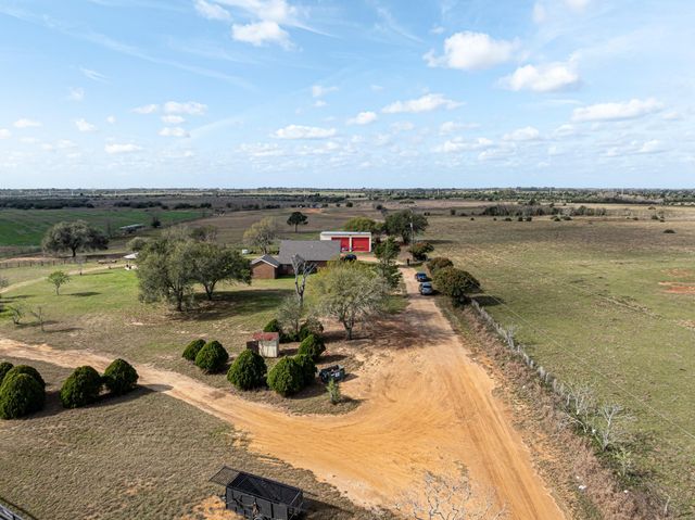 1195 Sens Road, Sealy, TX 77474