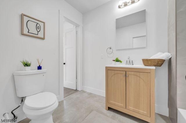 52 Thomas St, High Bridge Boro, NJ 08829