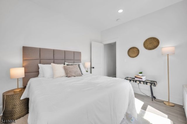 52 Thomas St, High Bridge Boro, NJ 08829