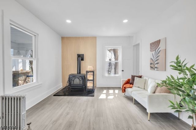 52 Thomas St, High Bridge Boro, NJ 08829