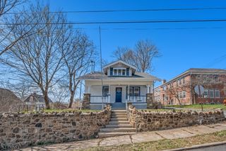 52 Thomas St, High Bridge Boro, NJ 08829