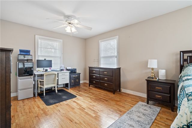 1521 S 4th Street, Rogers, AR 72756