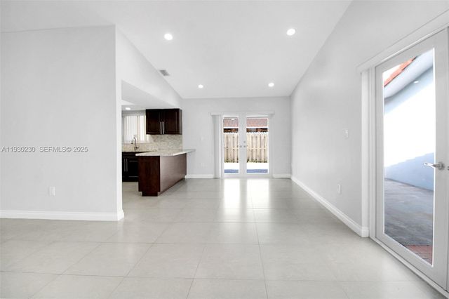 1022 SW 138th Pl, Miami, FL 33184