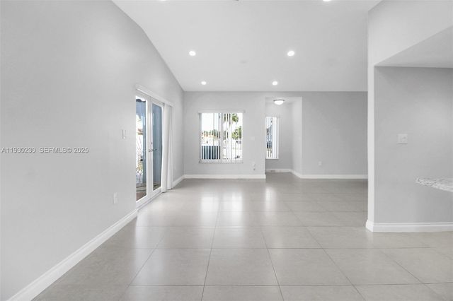 1022 SW 138th Pl, Miami, FL 33184