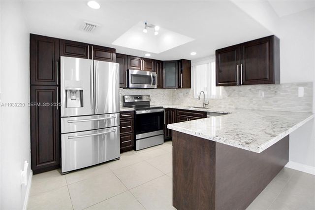 1022 SW 138th Pl, Miami, FL 33184