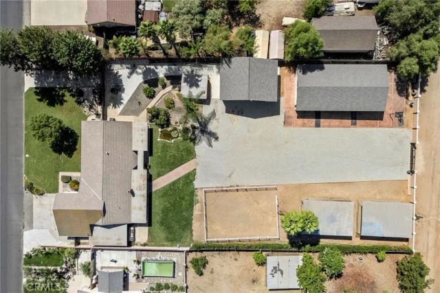 17411 Kaison Circle, Riverside, CA 92508