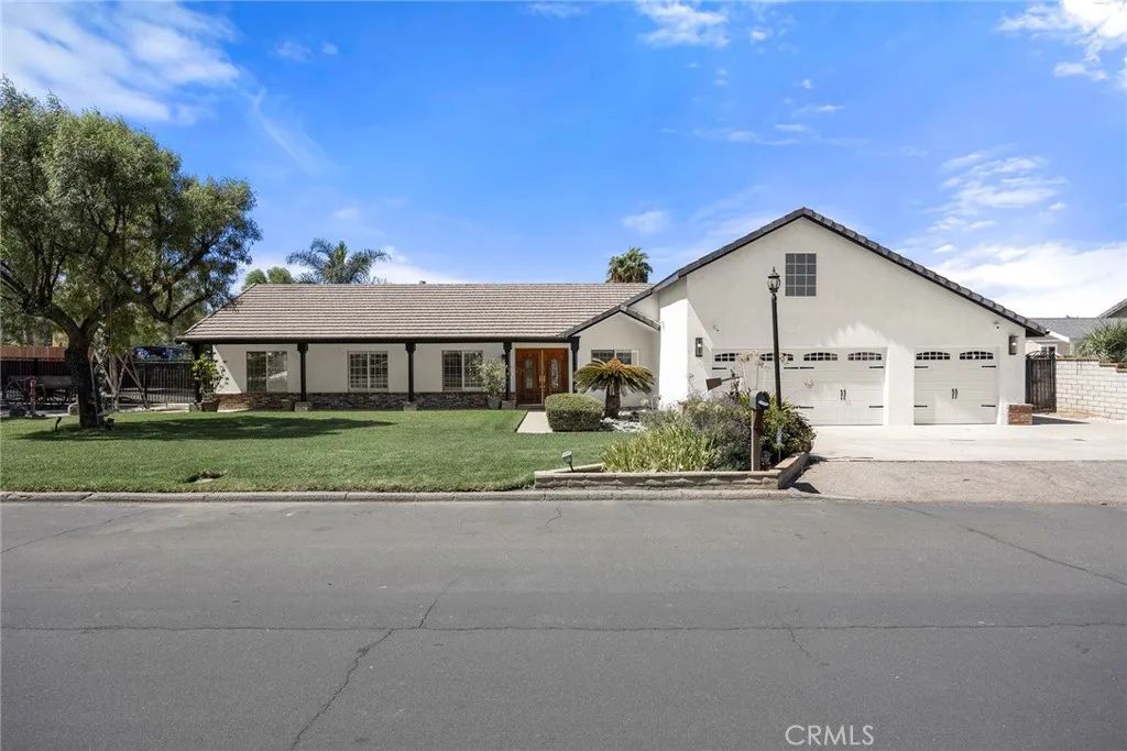 17411 Kaison Circle, Riverside, CA 92508