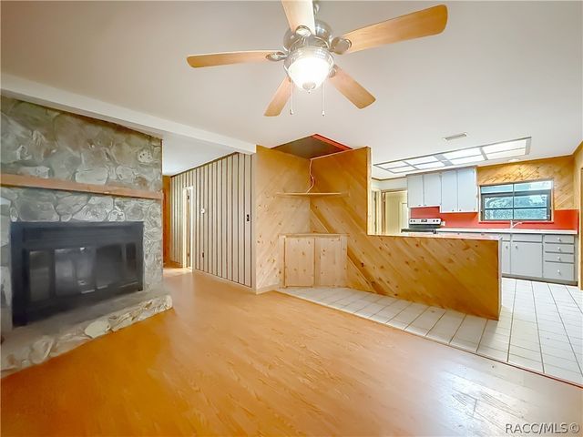 8980 E Devilsneck Road, Floral City, FL 34436