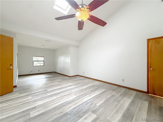 8980 E Devilsneck Road, Floral City, FL 34436