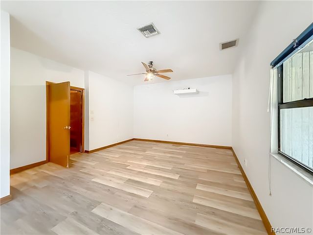 8980 E Devilsneck Road, Floral City, FL 34436