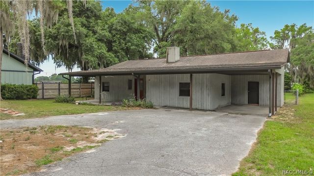8980 E Devilsneck Road, Floral City, FL 34436