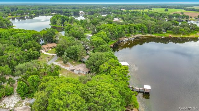 8980 E Devilsneck Road, Floral City, FL 34436