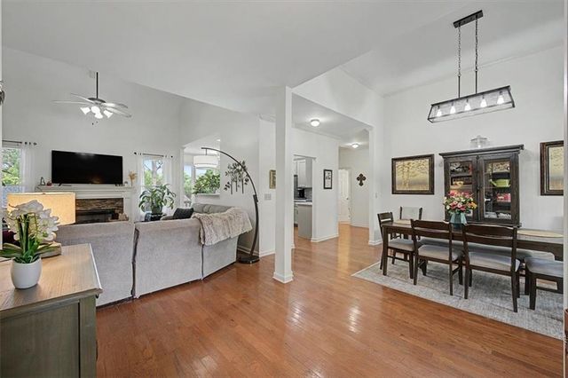 320 Cabinwood Trail, Canton, GA 30115