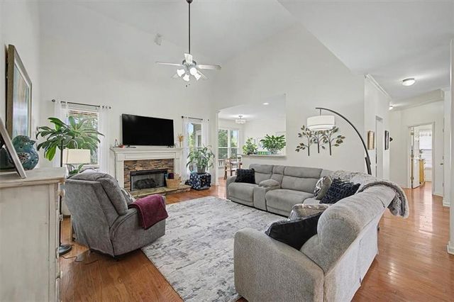 320 Cabinwood Trail, Canton, GA 30115