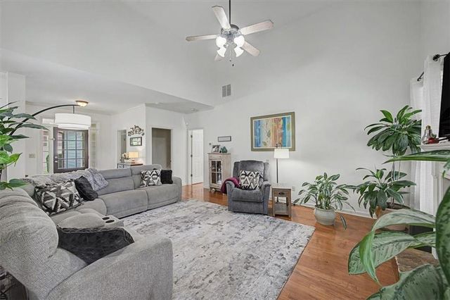 320 Cabinwood Trail, Canton, GA 30115