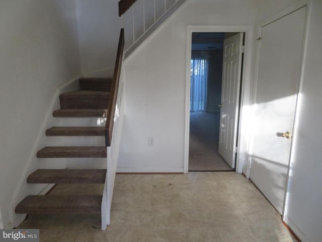 6907 FORBES BLVD, Lanham, MD 20706