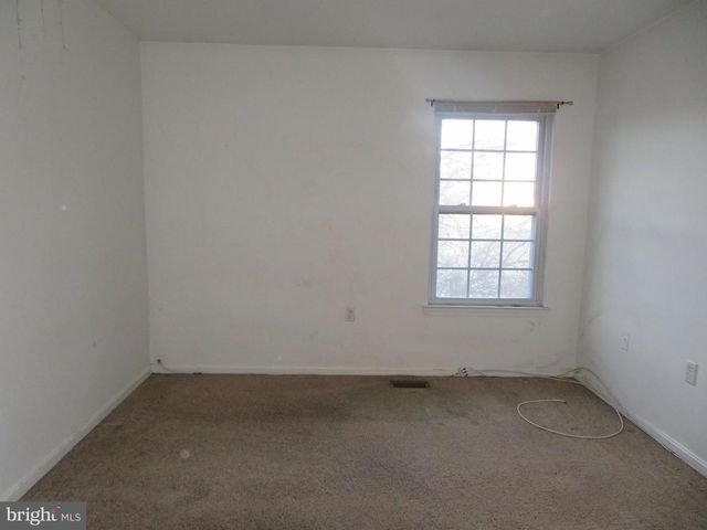 6907 FORBES BLVD, Lanham, MD 20706