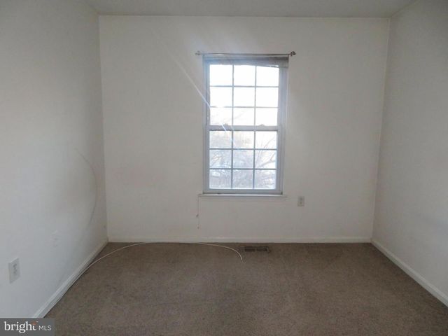 6907 FORBES BLVD, Lanham, MD 20706