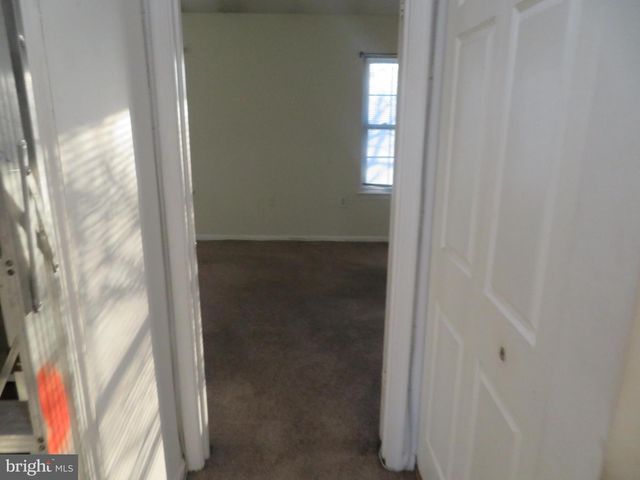 6907 FORBES BLVD, Lanham, MD 20706