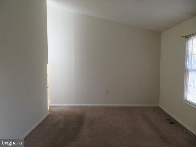 6907 FORBES BLVD, Lanham, MD 20706