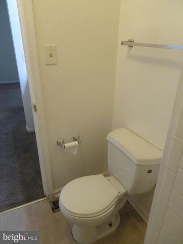 6907 FORBES BLVD, Lanham, MD 20706