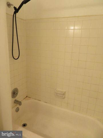 6907 FORBES BLVD, Lanham, MD 20706