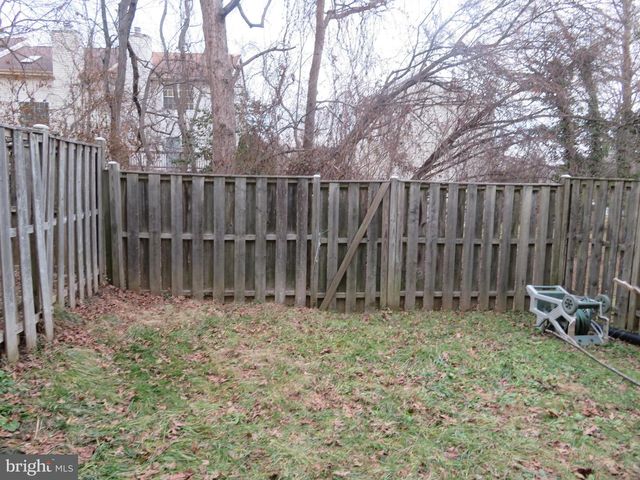 6907 FORBES BLVD, Lanham, MD 20706