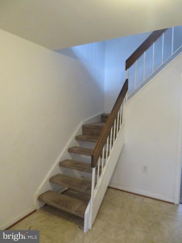 6907 FORBES BLVD, Lanham, MD 20706