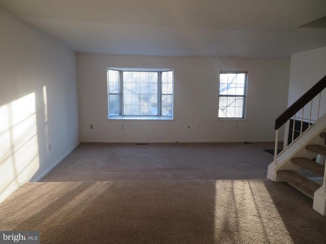 6907 FORBES BLVD, Lanham, MD 20706