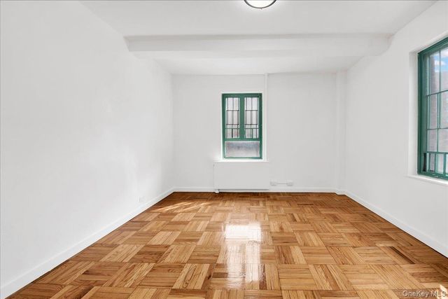 1569 metropolitan Avenue 4g, Bronx, NY 10462