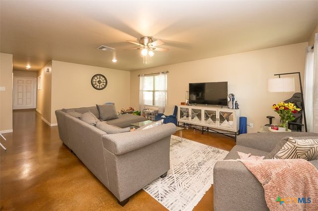 227 E Beeline Lane, Harker Heights, TX 76548