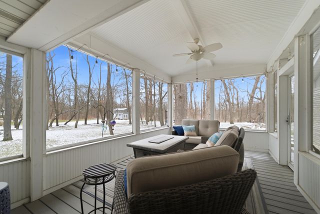 2210 E 9th Place, Hobart, IN 46342