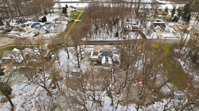 2210 E 9th Place, Hobart, IN 46342