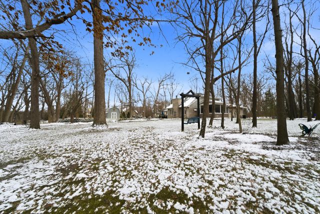 2210 E 9th Place, Hobart, IN 46342