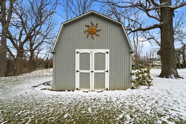 2210 E 9th Place, Hobart, IN 46342