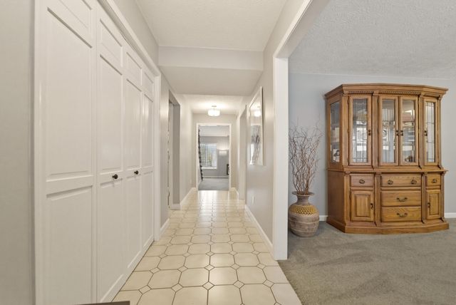 2210 E 9th Place, Hobart, IN 46342