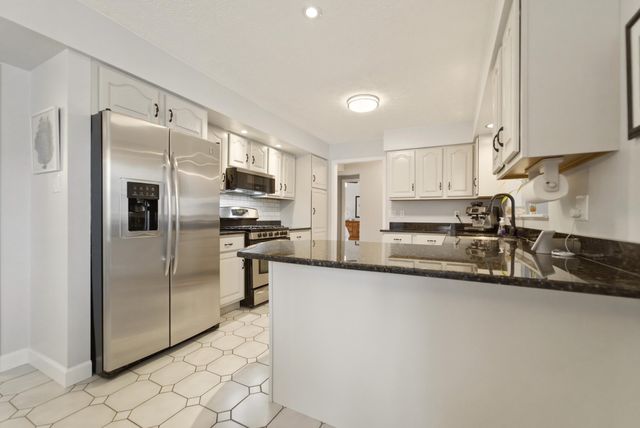 2210 E 9th Place, Hobart, IN 46342