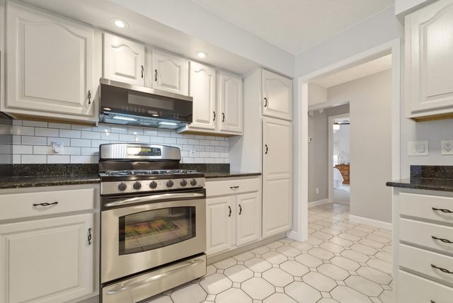 2210 E 9th Place, Hobart, IN 46342