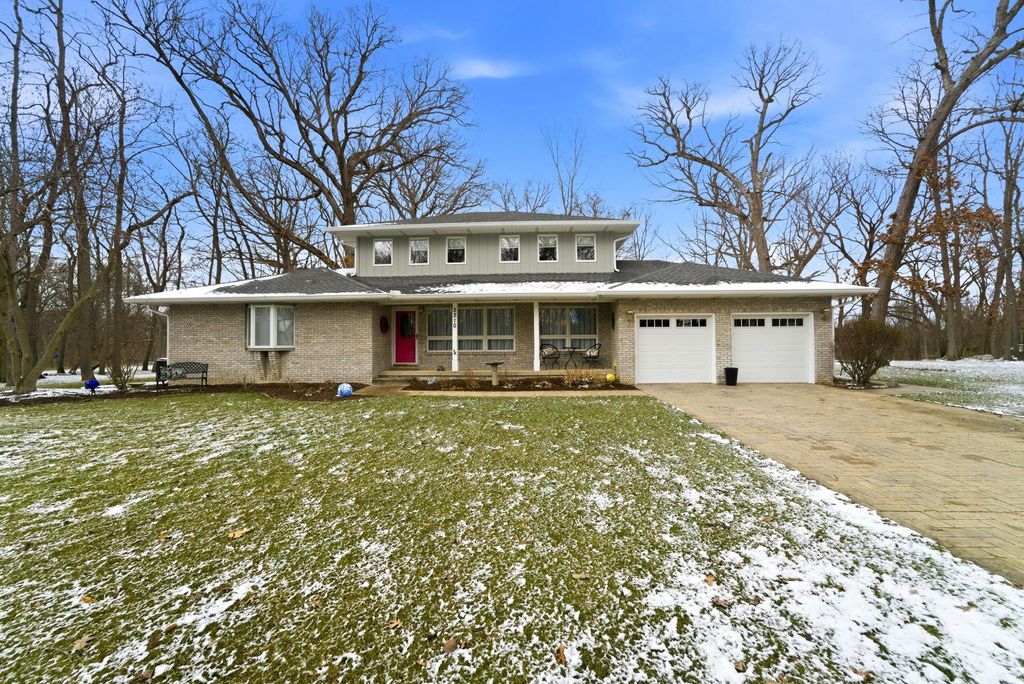 2210 E 9th Place, Hobart, IN 46342