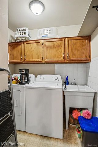 15640 Orchard Ridge Drive, Clinton Township, MI 48038