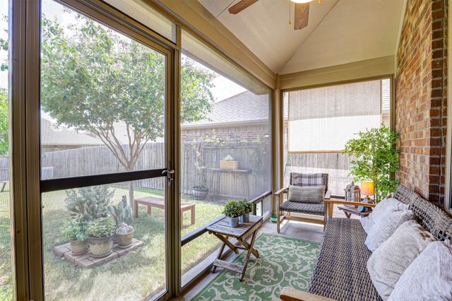 14724 Rocky Face Lane, Fort Worth, TX 76052
