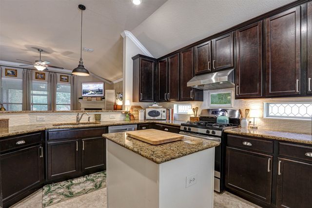 14724 Rocky Face Lane, Fort Worth, TX 76052